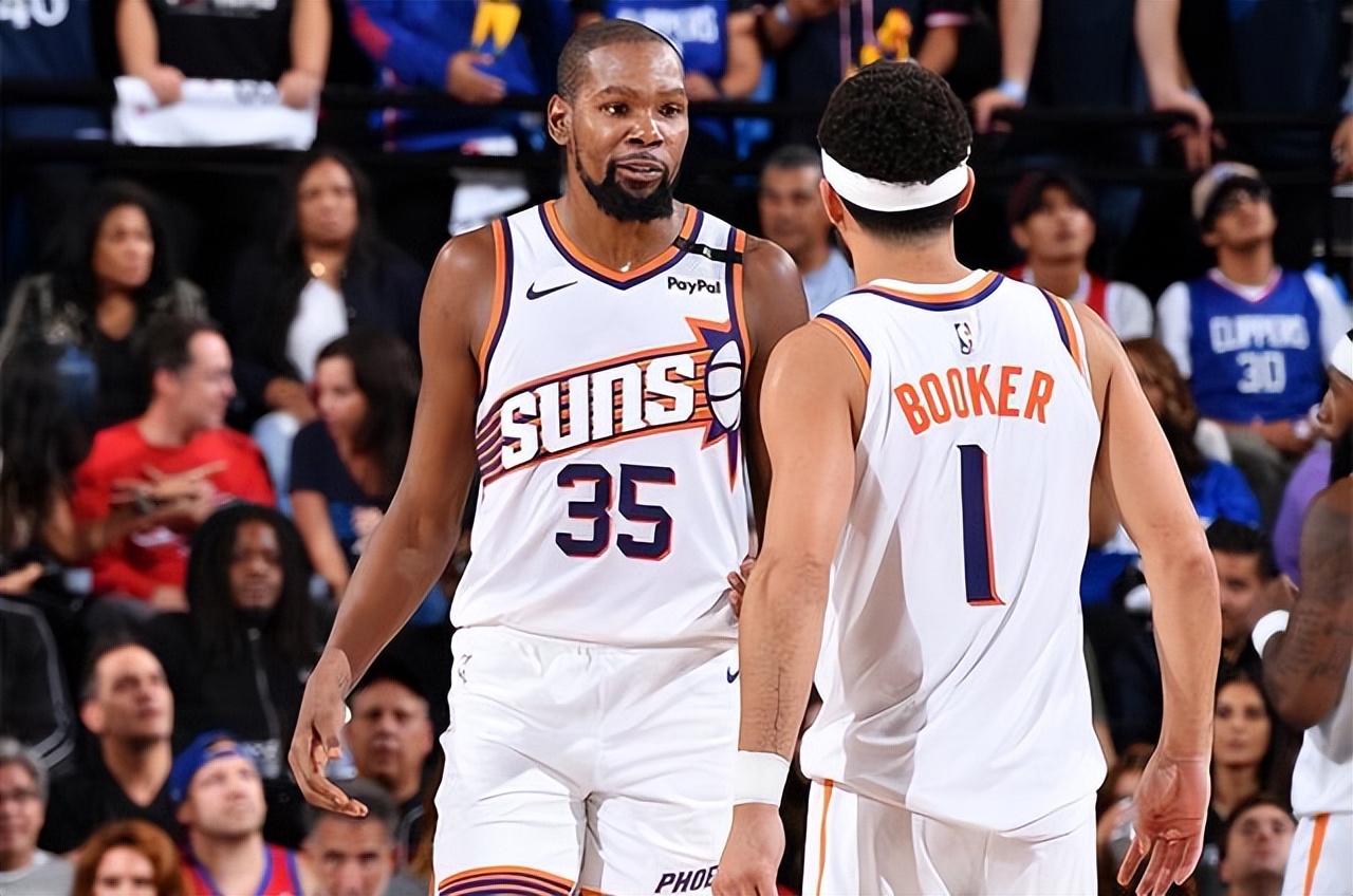 爱游戏平台-关于密尔沃基雄鹿发布备战花絮，今夜调整名单，国王杯任务艰巨，轮换策略成焦点的信息