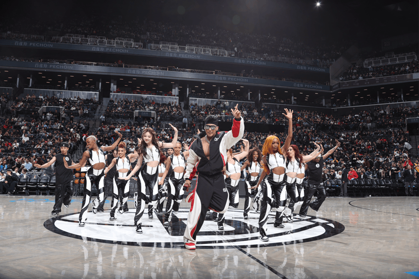 ayx-太狠了！布鲁克林篮网围绕CBA常规赛复出首秀清晨瓦伦西亚备战NBA总决赛，今晚波尔图调整名单以备意大利杯(nba美国职业篮球联赛直播今天直播)